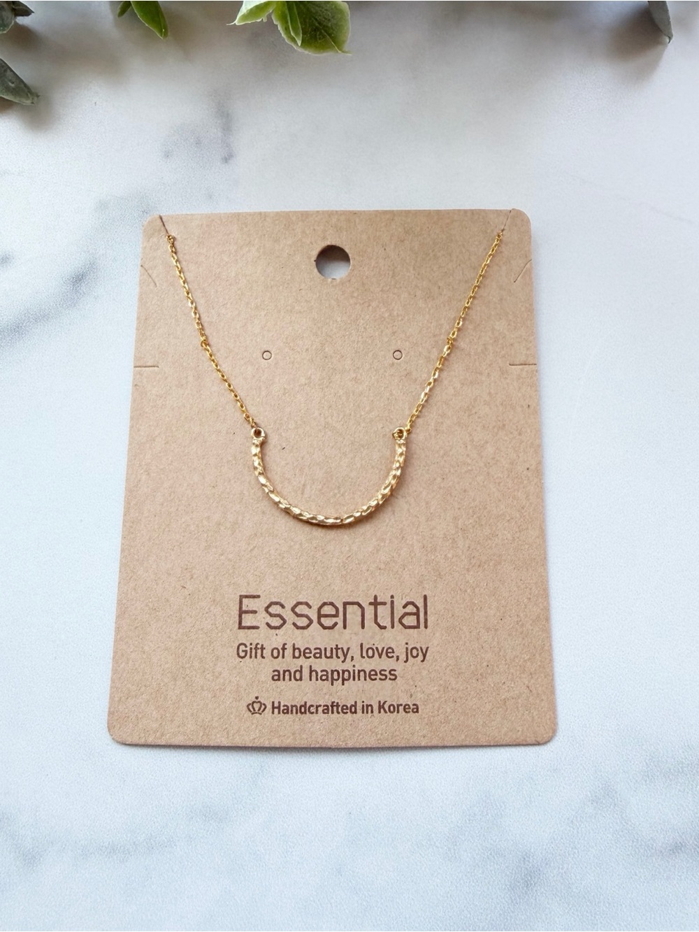 Minimalist Gold Tone Curved Bar Necklace Delicate Dainty Chain Necklace